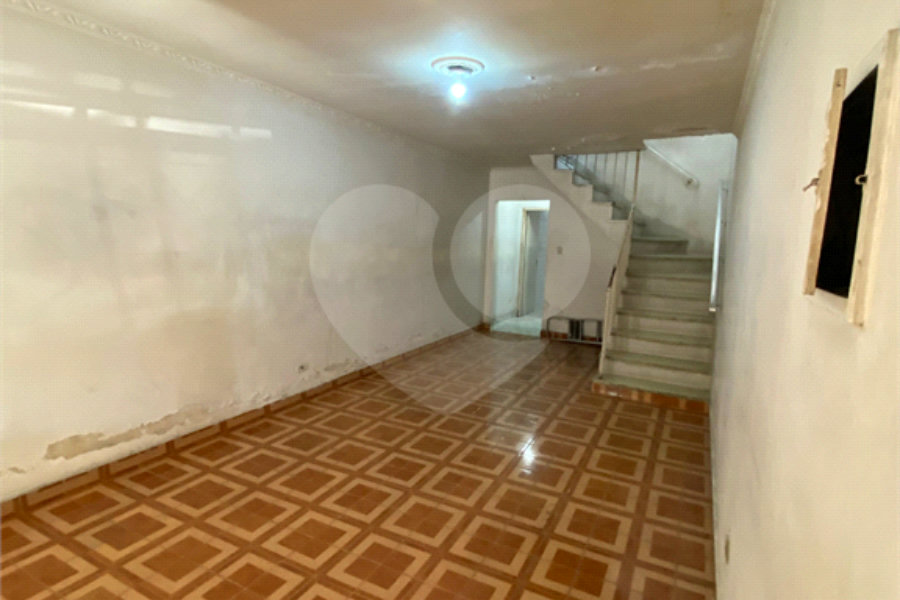 Sobrado à venda com 4 quartos em Parque Edu Chaves, São Paulo, SP