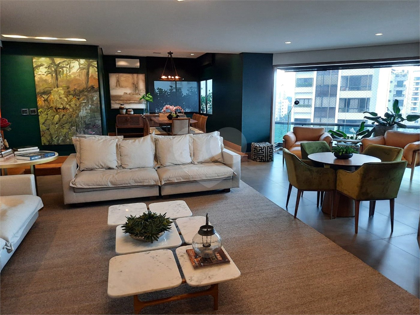 Apartamento de 257m² a venda em Moema, reformado, 4 dorms, 3 suítes, fora de rota,, 4 vagas