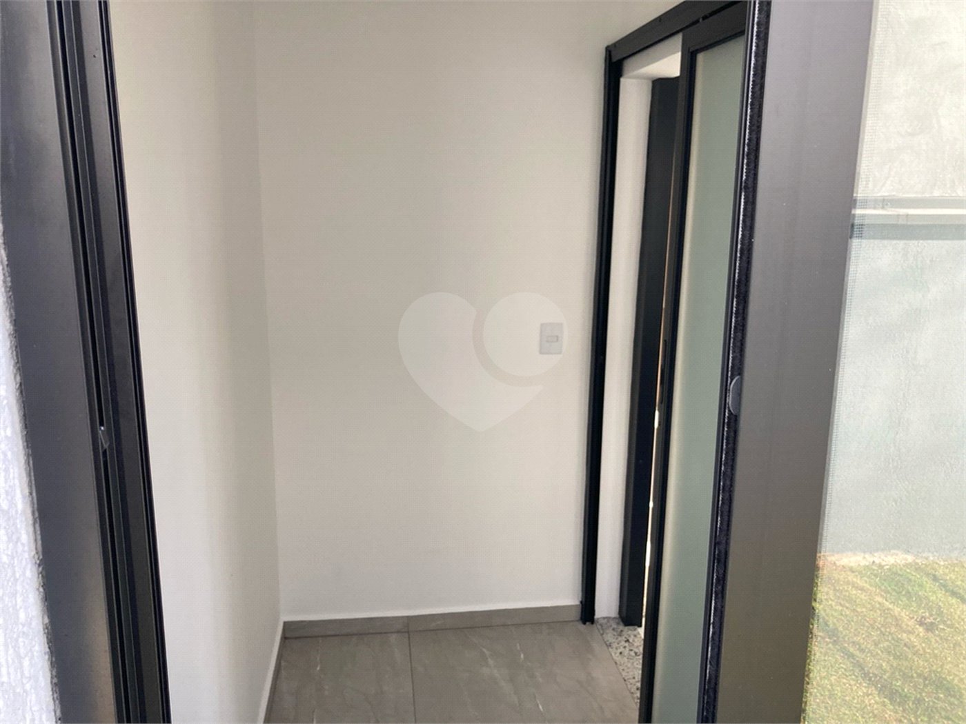 Casa à venda com 4 quartos, sendo 3 suítes,  no condomínio Reserva Granja Anita, Mogi das Cruzes - SP