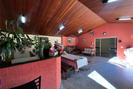Casa à venda com 3 quartos, sendo 1 suíte, em Vila Nastri, Itapetininga, SP
