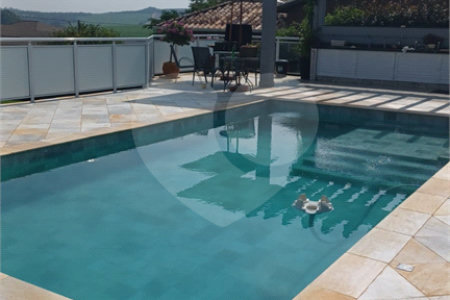 Casa à venda com 2 quartos, sendo 1 suíte, no condomínio Terras de Mont Serrat, Salto - SP