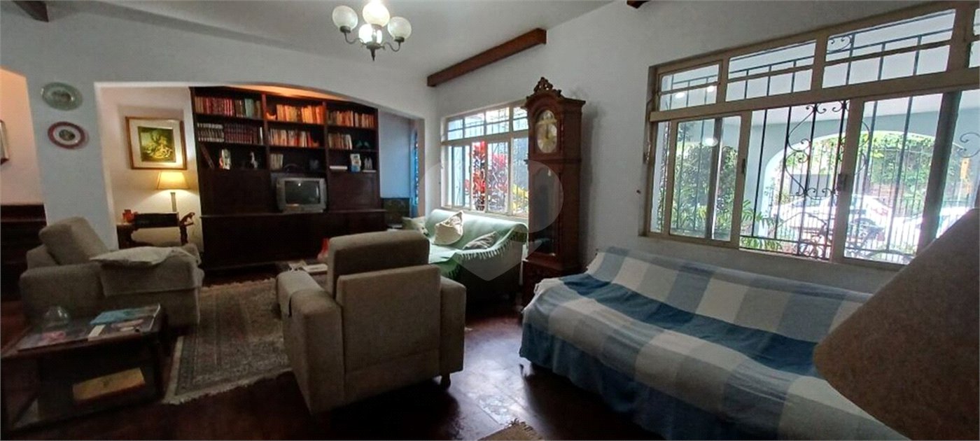 Sobrado à venda com 3 quartos, sendo 1 suíte, em Jardim Novo Mundo, São Paulo, SP