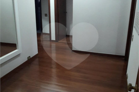 Casa à venda com 4 suítes em Lar São Paulo, São Paulo, SP