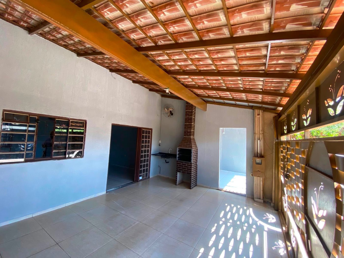 Casa para alugar com 2 quartos, sendo 1 suíte,  em Jardim Brasília, Três Lagoas, MS