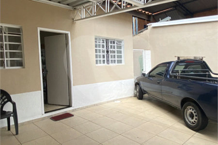 Casa à venda com 3 quartos, sendo 1 suíte, em Vila Maria Helena, Indaiatuba, SP