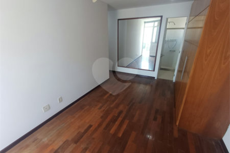 Apartamento à venda com 4 quartos, sendo 1 suíte, em Tijuca, Rio de Janeiro, RJ