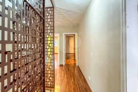 Casa à venda com 4 quartos, sendo 3 suítes, no condomínio Village Place, São Paulo - SP