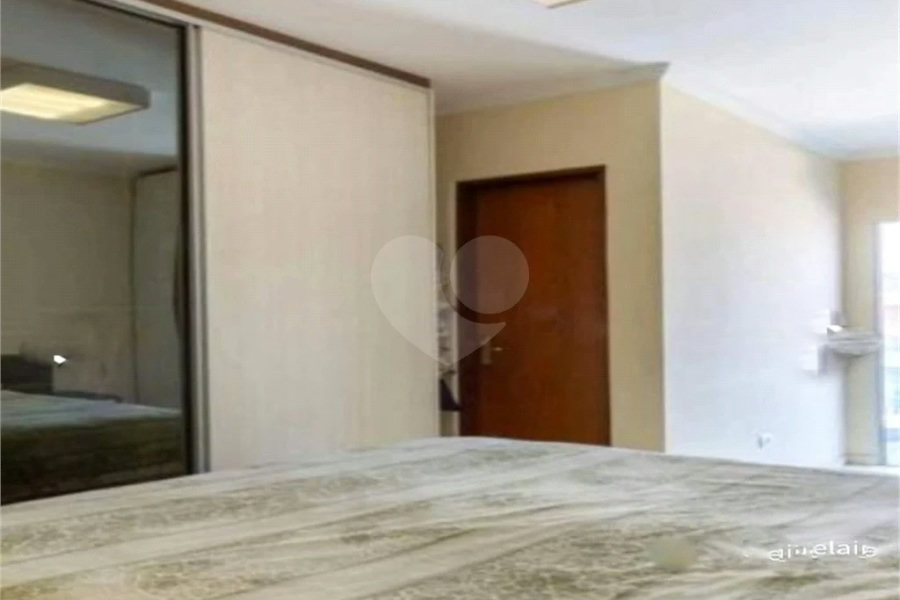 Casa à venda com 3 suítes em Chácara Mafalda, São Paulo, SP
