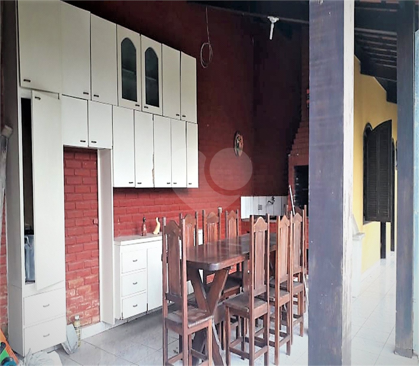 Casa à venda com 4 quartos, sendo 2 suítes, no condomínio Gleba II, Mairiporã - SP