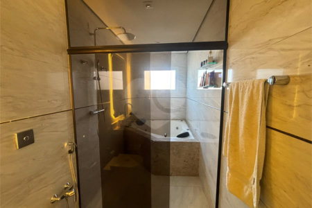 Casa à venda com 3 suítes no condomínio Residencial Chácara Ondina, Sorocaba - SP