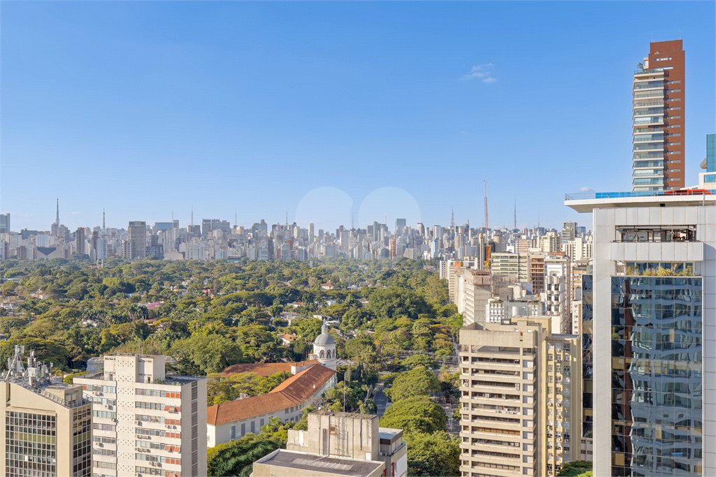 Apartamento à venda com 3 quartos, sendo 2 suítes, em Itaim Bibi, São Paulo, SP