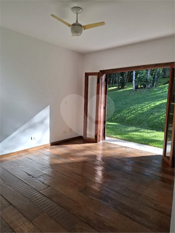 Casa Térrea à venda com 2 suítes em Serra da Cantareira, Mairiporã, SP
