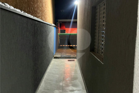 Casa à venda com 3 quartos, sendo 1 suíte, em Loteamento Serra dos Cristais, Várzea Paulista, SP