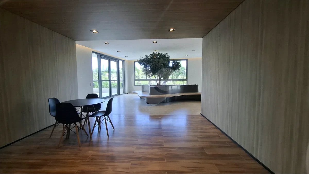 Apartamento à venda com 3 suítes em Vila Pirajussara, São Paulo, SP
