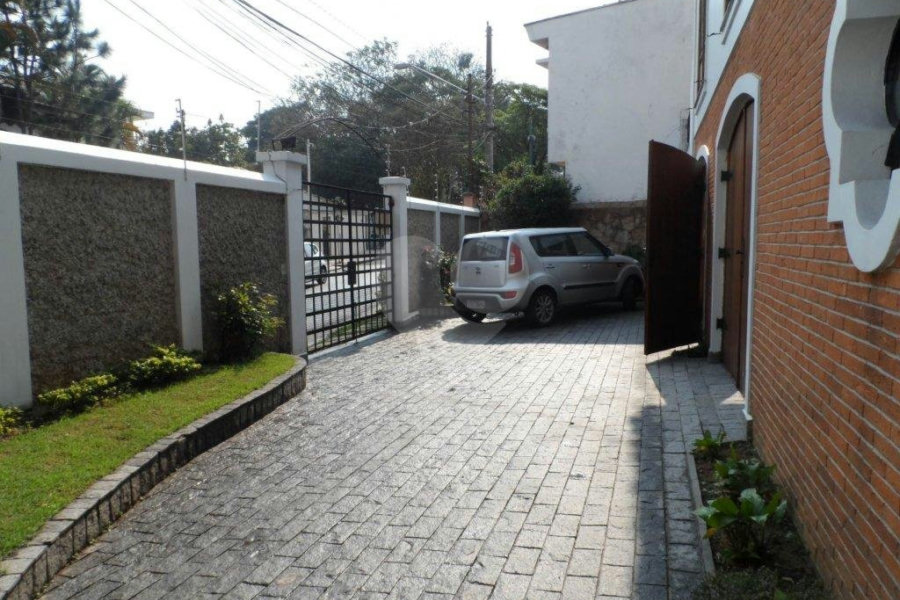 Casa Térrea à venda com 3 suítes em Jardim Franca, São Paulo, SP
