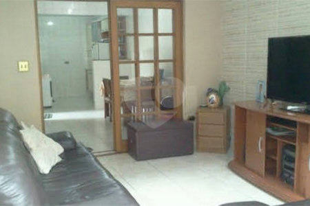 Casa à venda com 2 quartos, sendo 1 suíte, em Vila Gumercindo, São Paulo, SP