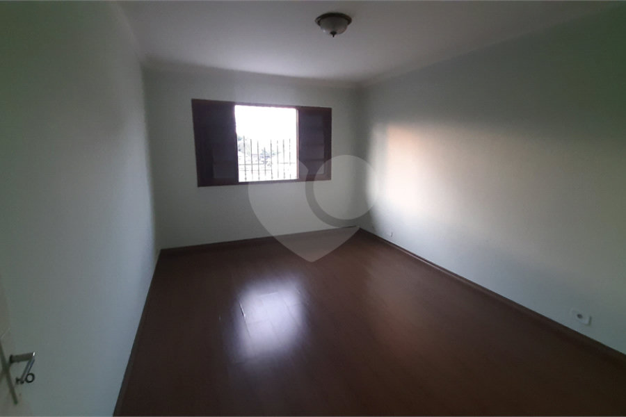 Casa Térrea à venda com 3 quartos em Parque Edu Chaves, São Paulo, SP