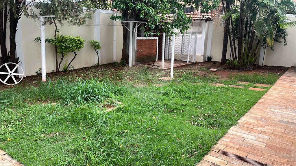 Casa à venda com 3 quartos, sendo 1 suíte, em Vila Progresso, Araraquara, SP