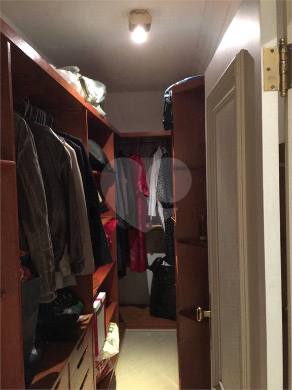 Apartamento à venda com 4 quartos, sendo 3 suítes, em Bosque da Saúde, São Paulo, SP