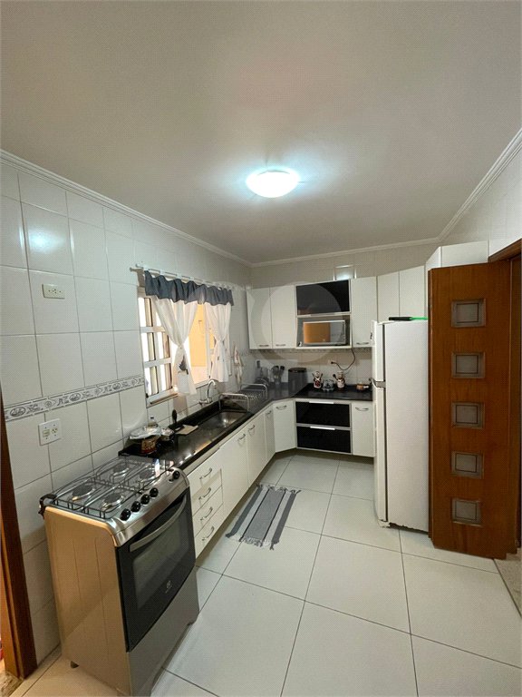 Casa à venda com 3 quartos, sendo 1 suíte, no condomínio Jardim Europa, Mogi das Cruzes - SP