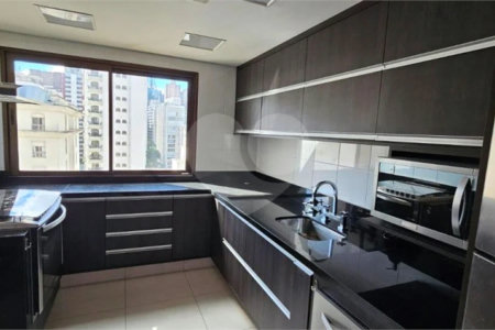Apartamento à venda com 4 quartos, sendo 3 suítes, em Jardim Paulista, São Paulo, SP