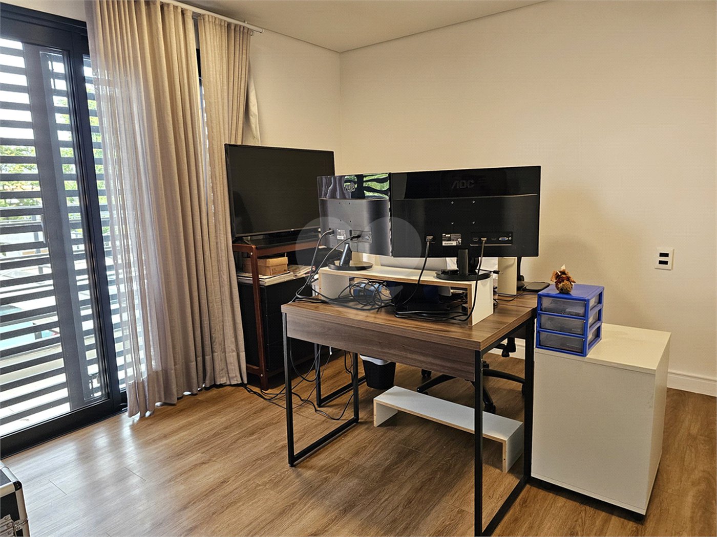 Sobrado à venda ou para alugar com 1 quarto, sendo 5 suítes, em Chácara Monte Alegre, São Paulo, SP
