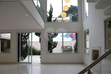 Casa à venda com 3 suítes no condomínio Residencial Morumbi, São Paulo - SP