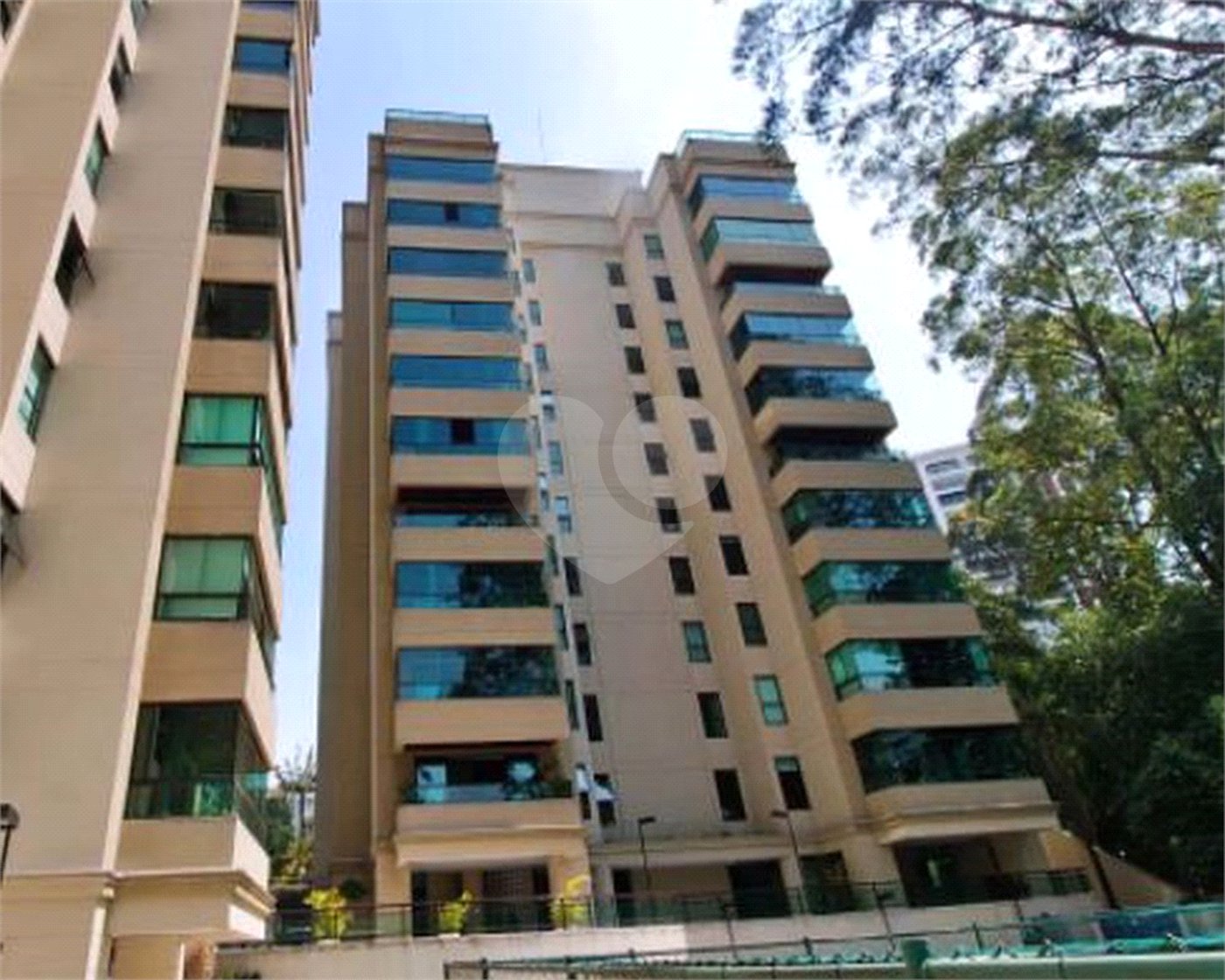 Apartamento à venda com 4 quartos, sendo 2 suítes, em Morumbi, São Paulo, SP