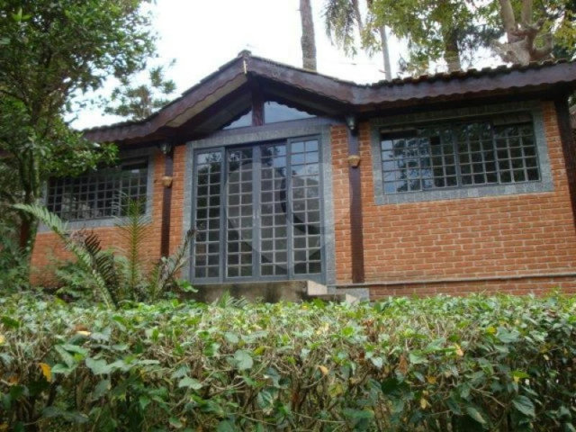 Casa Térrea à venda com 3 quartos, sendo 1 suíte,  em Parque Petrópolis, Mairiporã, SP