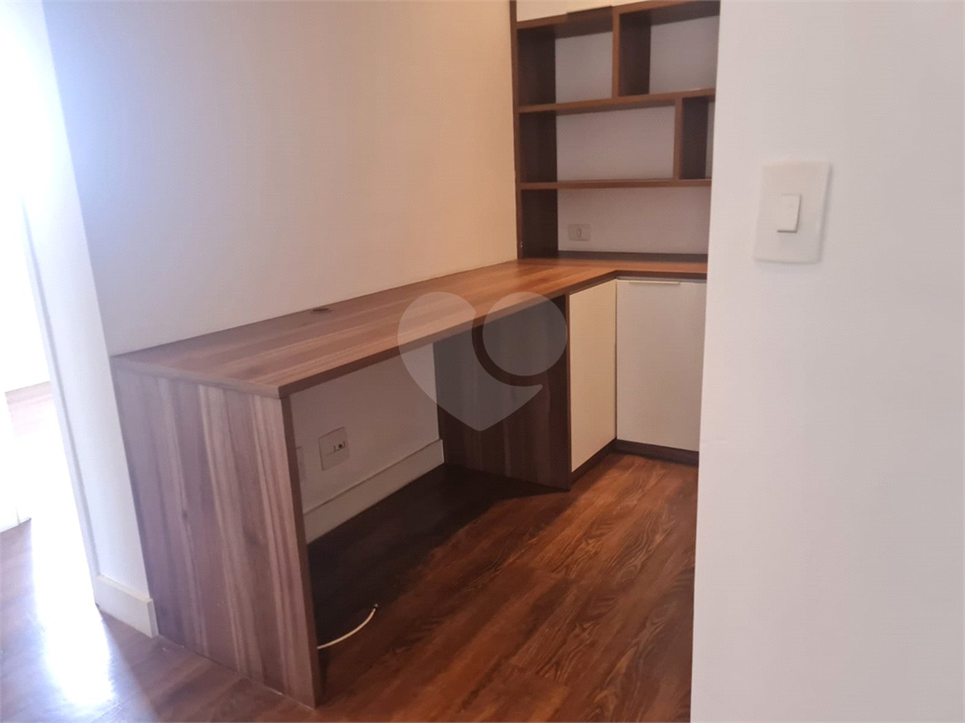 Apartamento à venda com 2 quartos, sendo 1 suíte, em Parque Reboucas, São Paulo, SP