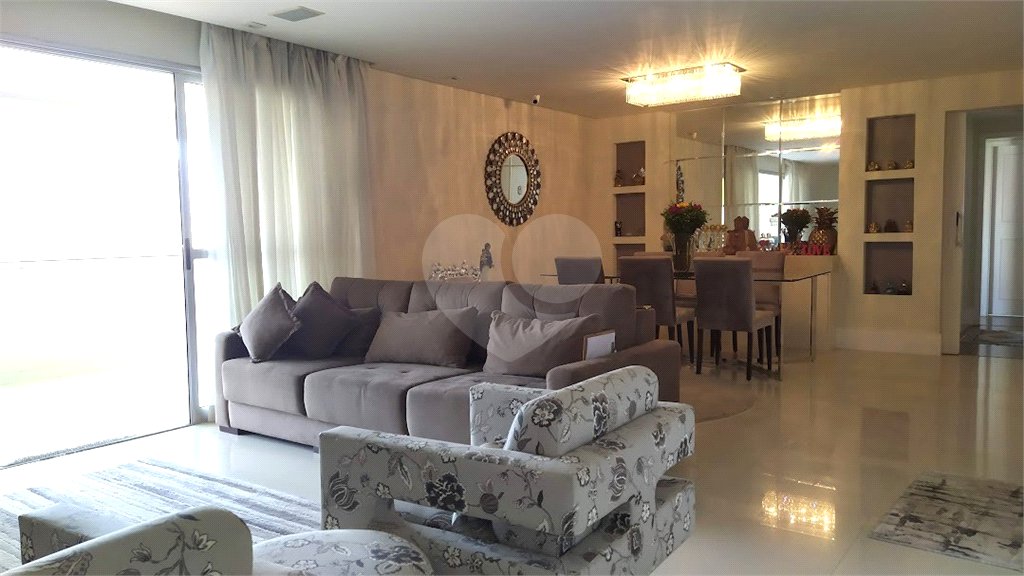 Apartamento à venda com 3 suítes em Jardim Londrina, São Paulo, SP