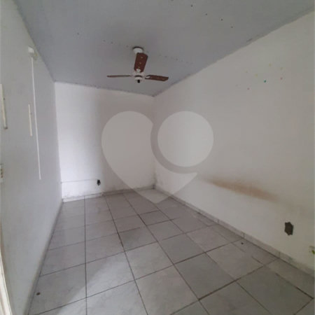 Sobrado à venda com 2 quartos em Vila Margarida, São Paulo, SP