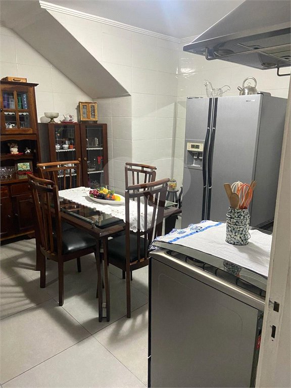 Sobrado à venda com 3 quartos, sendo 1 suíte,  em Vila Nova Pauliceia, São Paulo, SP