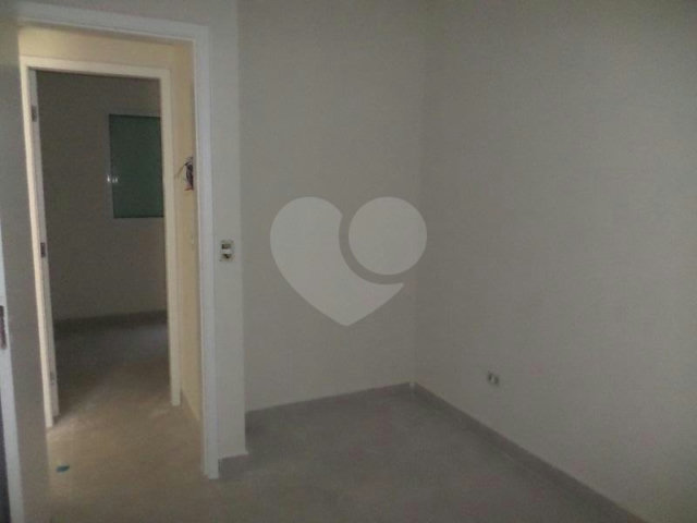 Casa à venda com 2 quartos no condomínio Maracujas, São Paulo - SP
