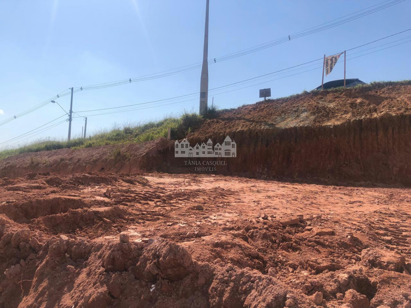 Terreno à venda no condomínio Alto da Floresta, Bom Jesus dos Perdões - SP