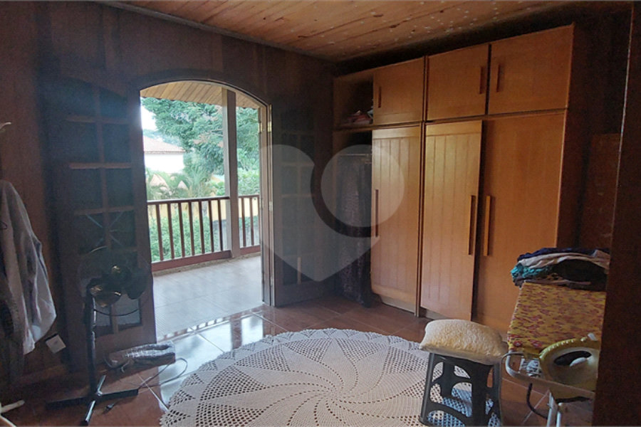 Casa à venda com 4 quartos, sendo 2 suítes, em Rio Acima, Mairiporã, SP