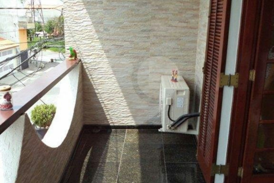 Sobrado à venda com 4 quartos, sendo 1 suíte,  em Parque Edu Chaves, São Paulo, SP