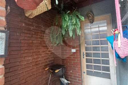 Sobrado à venda com 3 quartos em Jardim Guanca, São Paulo, SP
