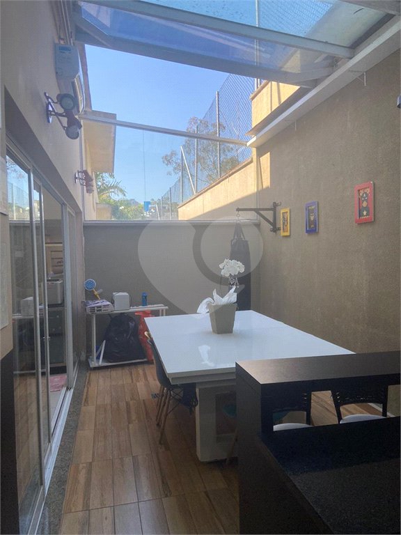 Casa à venda com 3 quartos, sendo 1 suíte,  no condomínio Vida, Mogi das Cruzes - SP