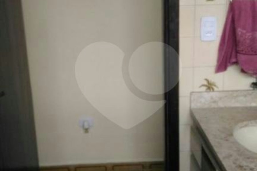 Sobrado à venda com 3 quartos, sendo 1 suíte, em Tremembé, São Paulo, SP