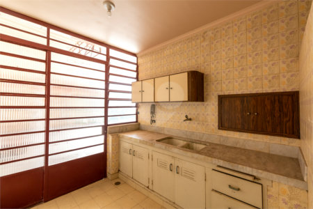 Casa à venda com 4 quartos, sendo 2 suítes, em Perdizes, São Paulo, SP