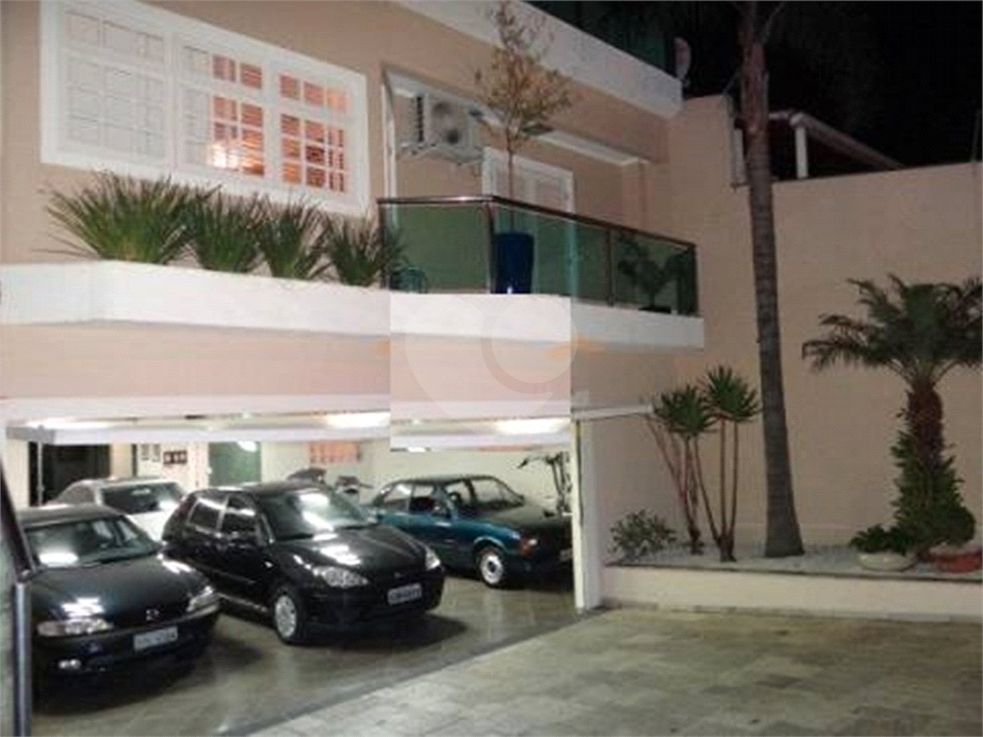 Casa à venda com 4 suítes em Jardim Floresta, São Paulo, SP