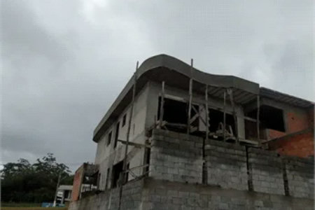 Oportunidade em Cotia: Sobrado em Condomínio no Jardim Santa Paula