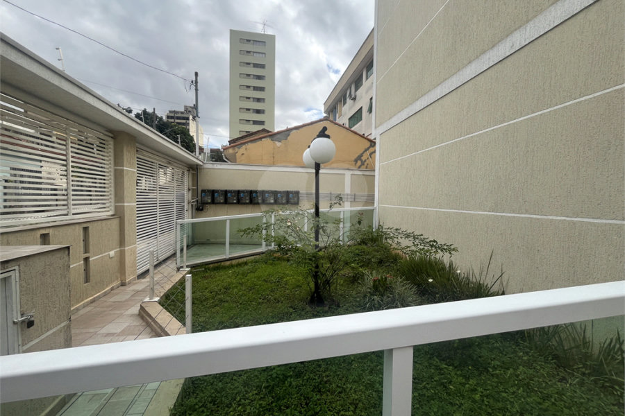 Casa à venda com 3 quartos, sendo 1 suíte, no condomínio Capigaí, São Paulo - SP