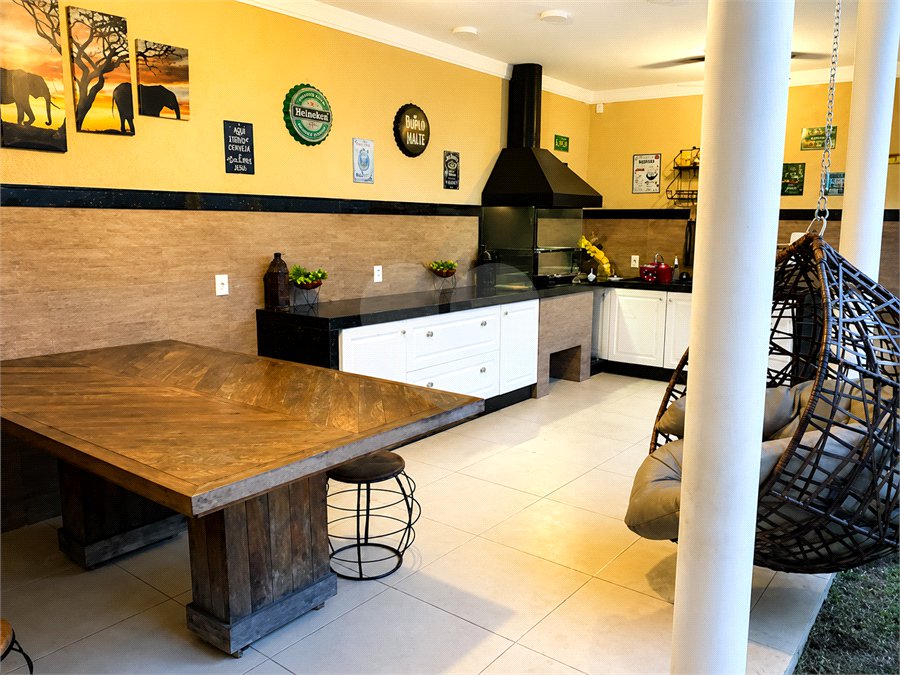 Casa à venda com 3 quartos, sendo 1 suíte, no condomínio Ibiti Royal Park, Sorocaba - SP