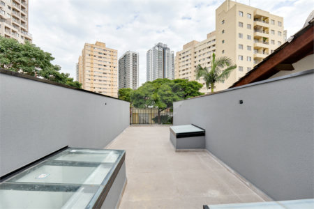 Sobrado à venda com 3 suítes em Chácara Santo Antônio (zona Sul), São Paulo, SP