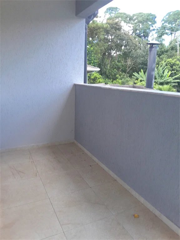 Casa à venda ou para alugar com 4 suítes em Chácaras São Carlos, Cotia, SP