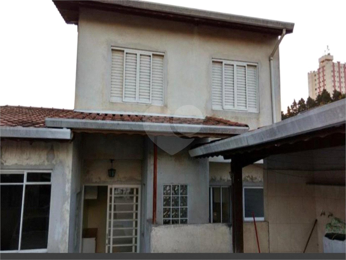 Sobrado à venda com 4 quartos, sendo 2 suítes, em Jaraguá, São Paulo, SP