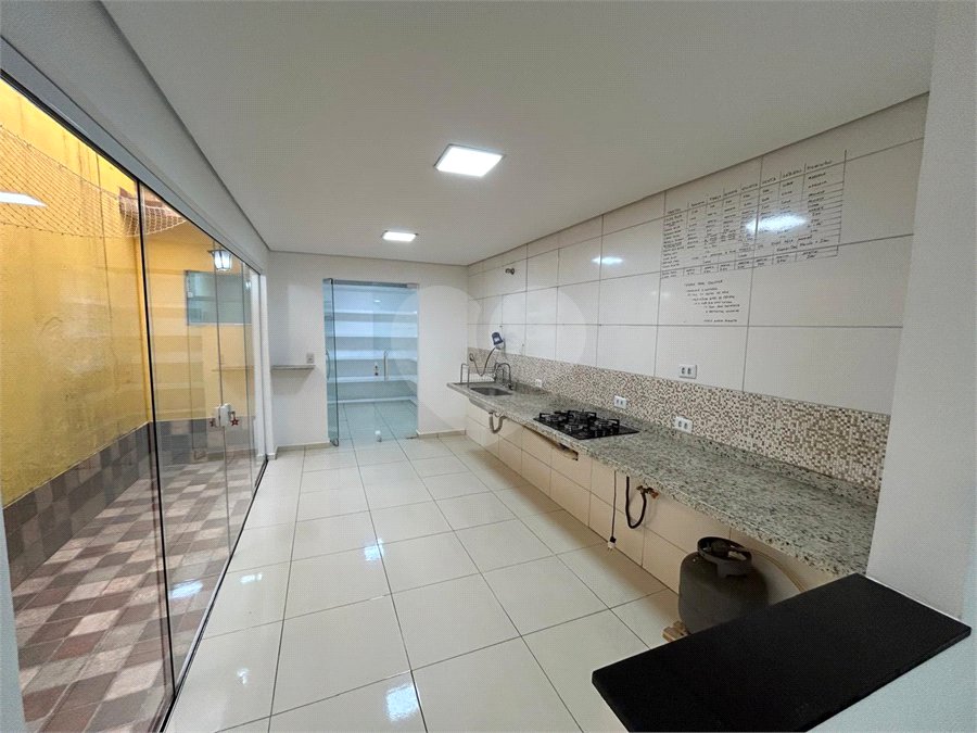 Casa de Vila para alugar com 4 suítes em Vila Romana, São Paulo, SP