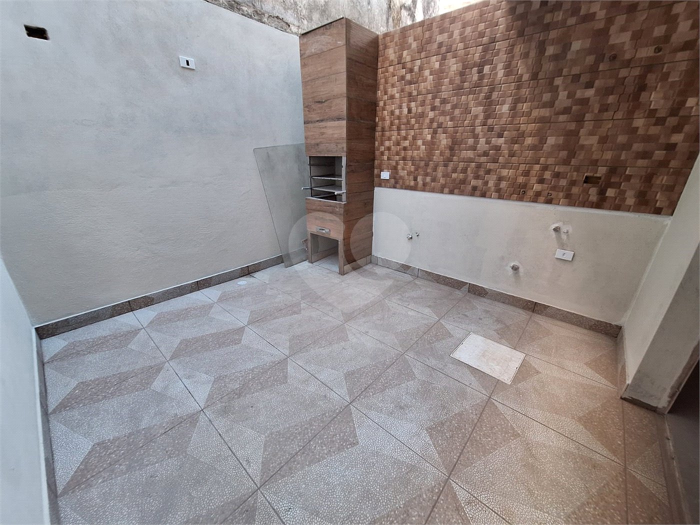 Sobrado à venda com 3 quartos, sendo 1 suíte, em Vila do Castelo, São Paulo, SP